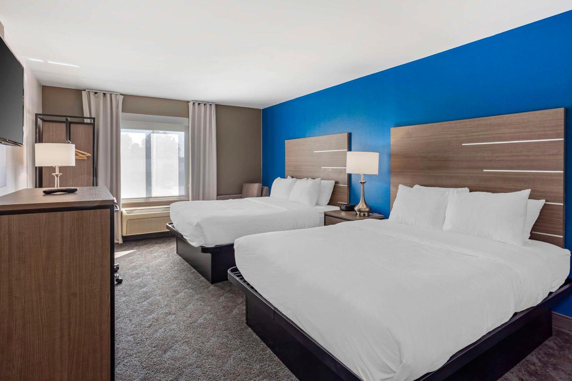 Comfort Inn & Suites Harrisburg-Hershey North Zewnętrze zdjęcie