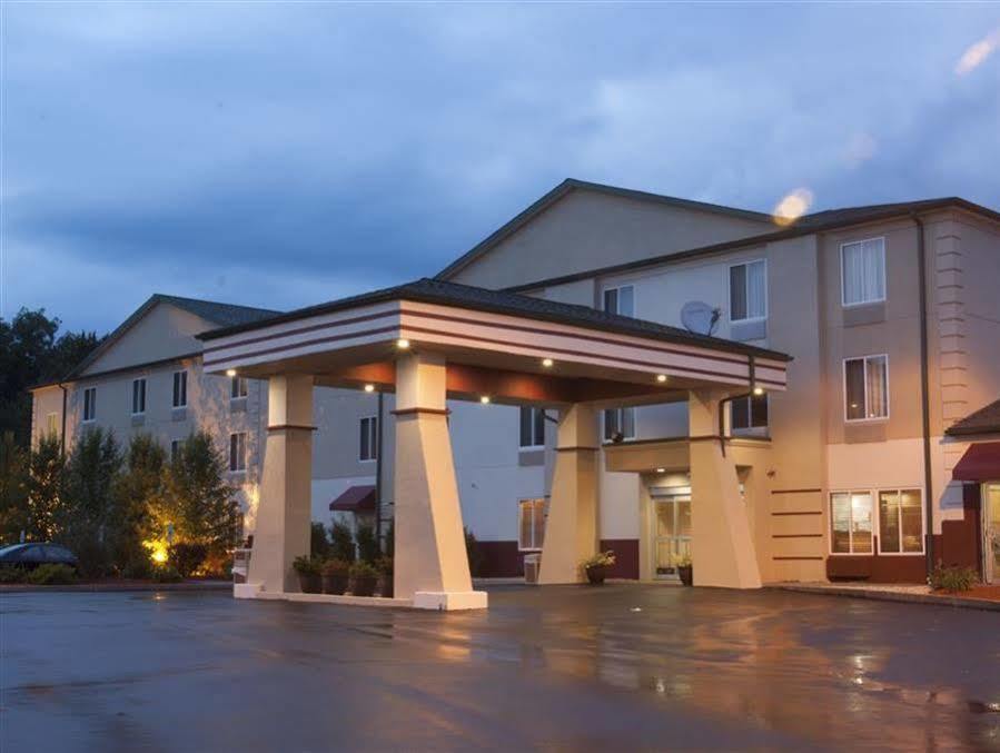 Comfort Inn & Suites Harrisburg-Hershey North Zewnętrze zdjęcie